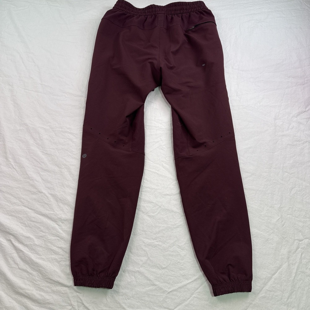 Lululemon License To Train Jogger Pants Mens XS Burgandy StretchAthletic LM5AEGS - Picture 9 of 10